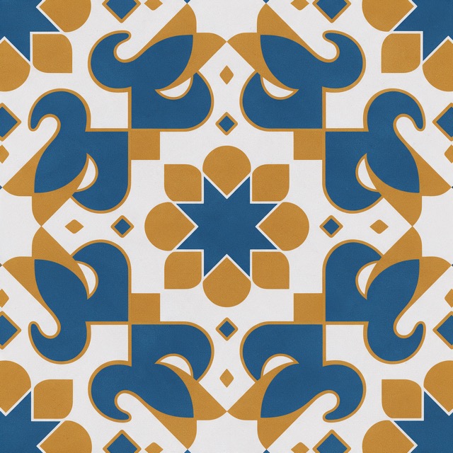 Fragmento de azulejo geométrico en azul cobalto y ocre